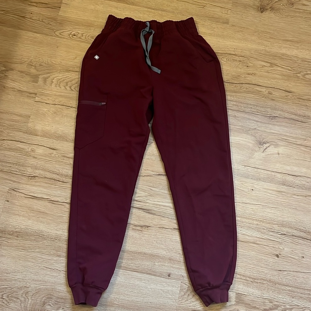 Figs High Rise Zamora Scrub Jogger Pants Burgundy Size Small